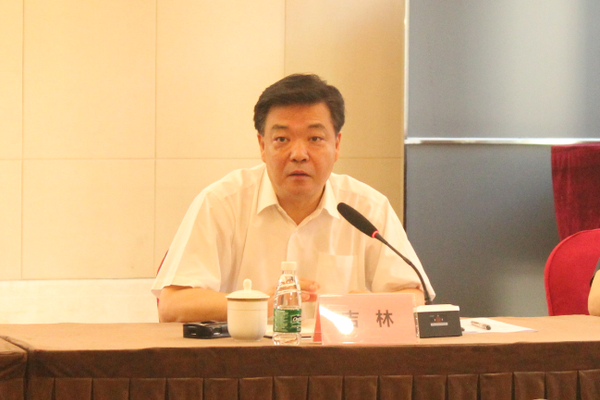 北京市政协主席吉林在参加第三组视察团举行的座谈会 人民政协网记者 李敏杰 摄