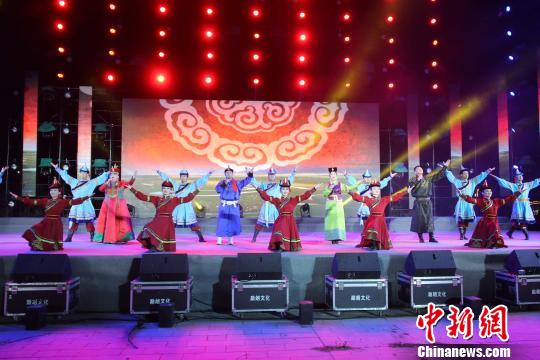 国家级非遗项目阿斯尔上演再现蒙古族“宫廷音乐”辉煌