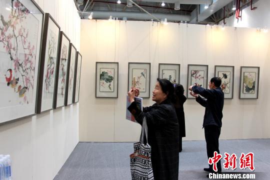 资料图：第九届中国画节在山东潍坊举行。　赵晓 摄