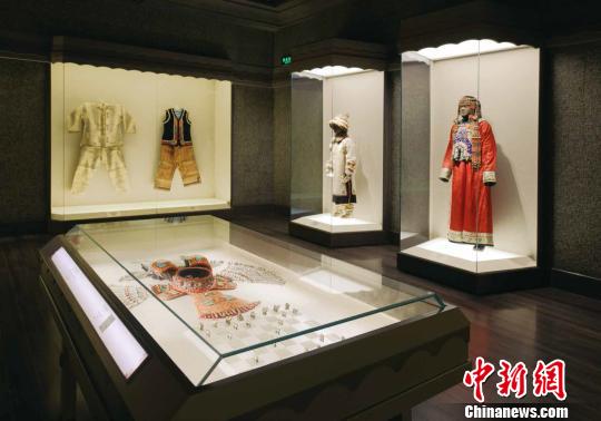 “花满申城——上海博物馆少数民族工艺馆新陈列”。上海博物馆 供图