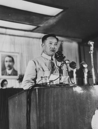 1--1949年9月24日九三学社首席代表许德珩在中国人民政治协商会议第一届全体会议上发言