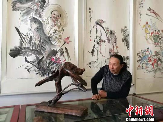 与新中国同龄的根雕艺术家：建博物馆守护松花江浪木创作
