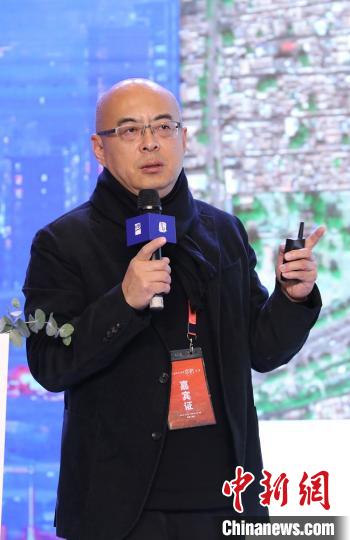 北京市建筑设计研究院有限公司总建筑师朱小地作主题演讲。　曹海港 摄