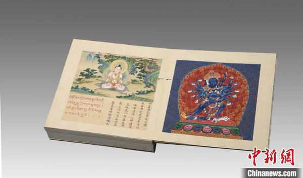 《大乘喜金刚各佛秘密脉相图》图文并茂，并用汉藏文双语描述。故宫出版社供图