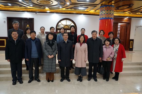 民革中央副主席兼秘书长李惠东一行到江苏省淮安市红星幼儿园调研。