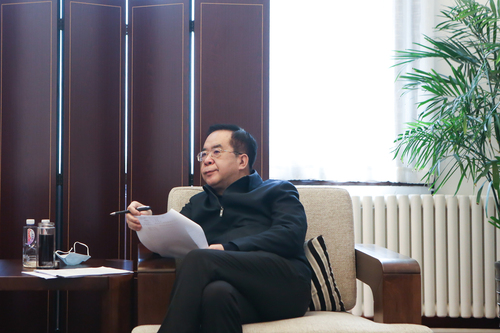 图一 3月初，市政协主席韩东太听取调研工作筹备情况汇报并提出指导性意见