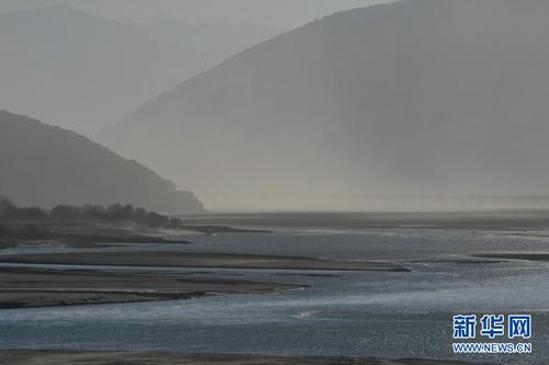 　　西藏雅尼国家湿地公园一景（2月2日摄6）。
