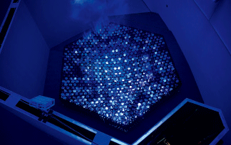 鸿-蒙（局部）（陶瓷、金属、雾气、灯光、投影）715×715×80cm-2020年--郅-敏-2