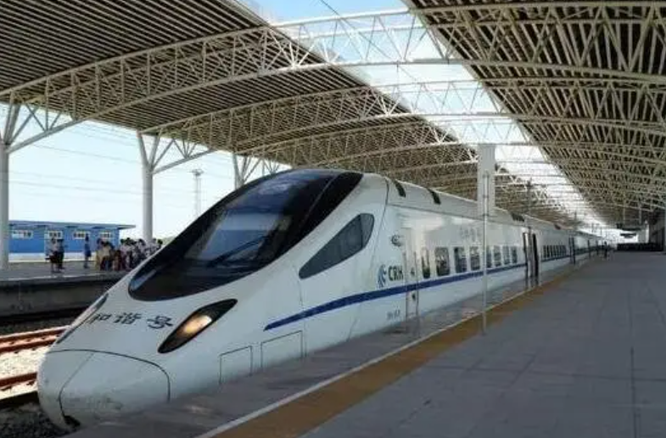 中国铁路北京局：“五一”小长假预计发送旅客105.5万人