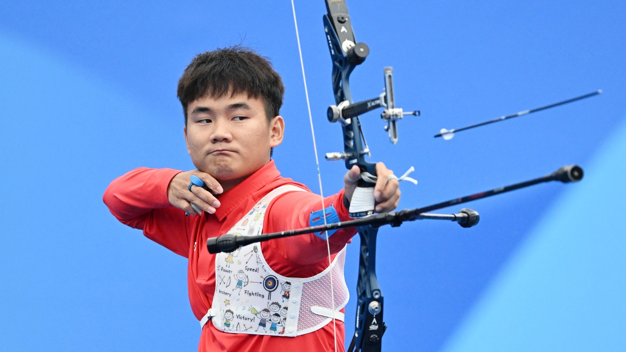 【高清组图】男子射箭反曲弓个人赛：中国选手齐翔硕夺得银牌